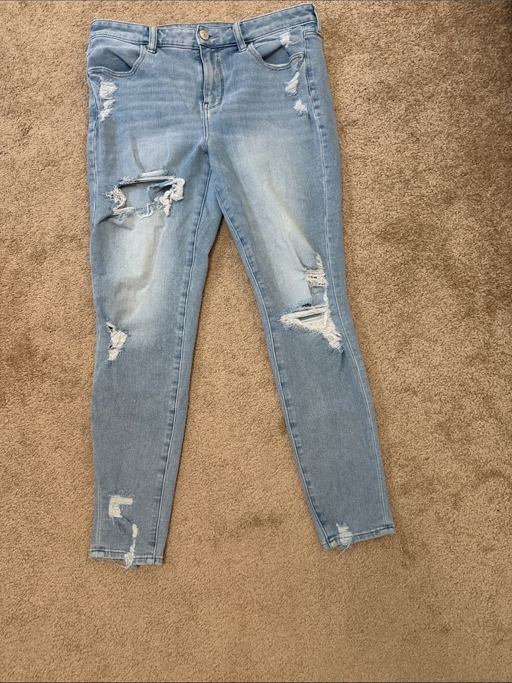 Distressed Light Blue High-Rise Women’s Jeans